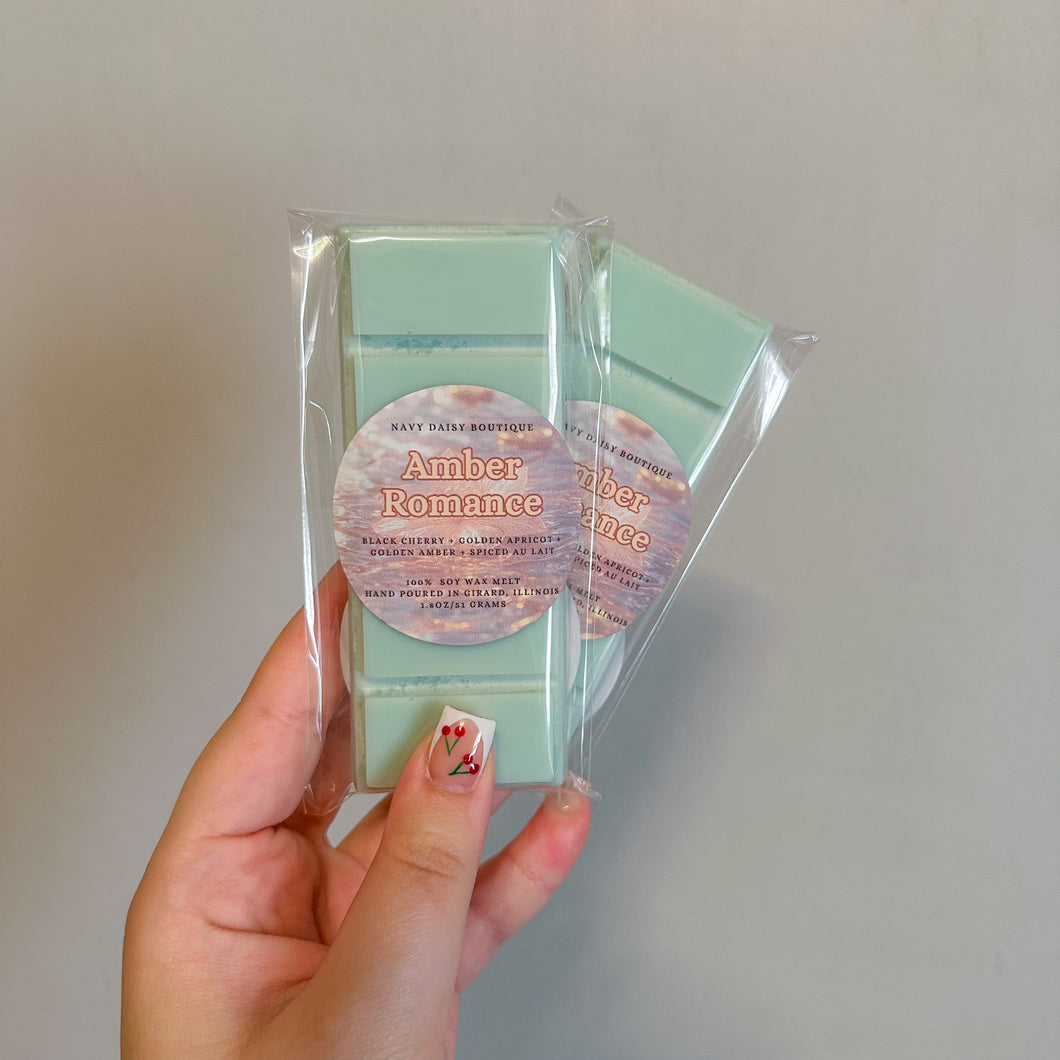 Amber Romance Snap Bar