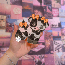 Load image into Gallery viewer, Cow with Bows Freshie
